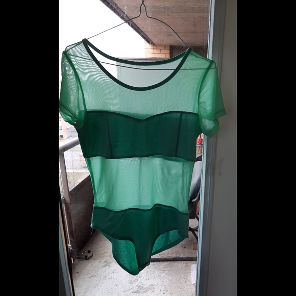 Body blouse - Picture 1 of 2